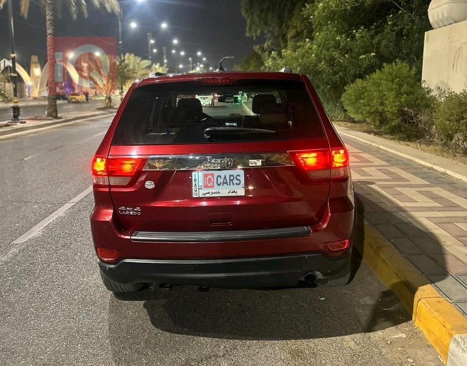 جیپ گراند شیرۆکی